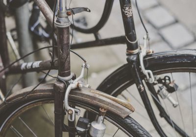 Vélo : quels sont les équipements obligatoires ?